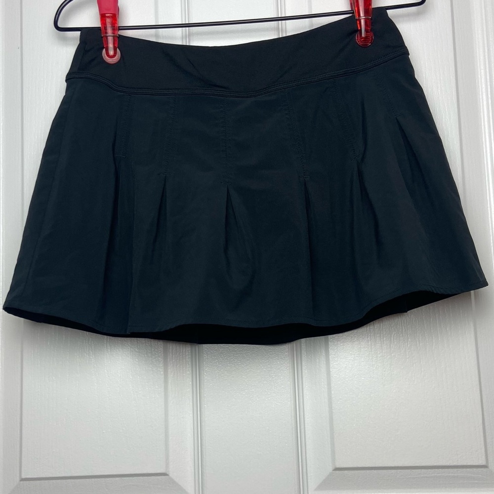 Athleta Black Athletic Pleated Tennis Skort with Back Zipper Pocket Size S